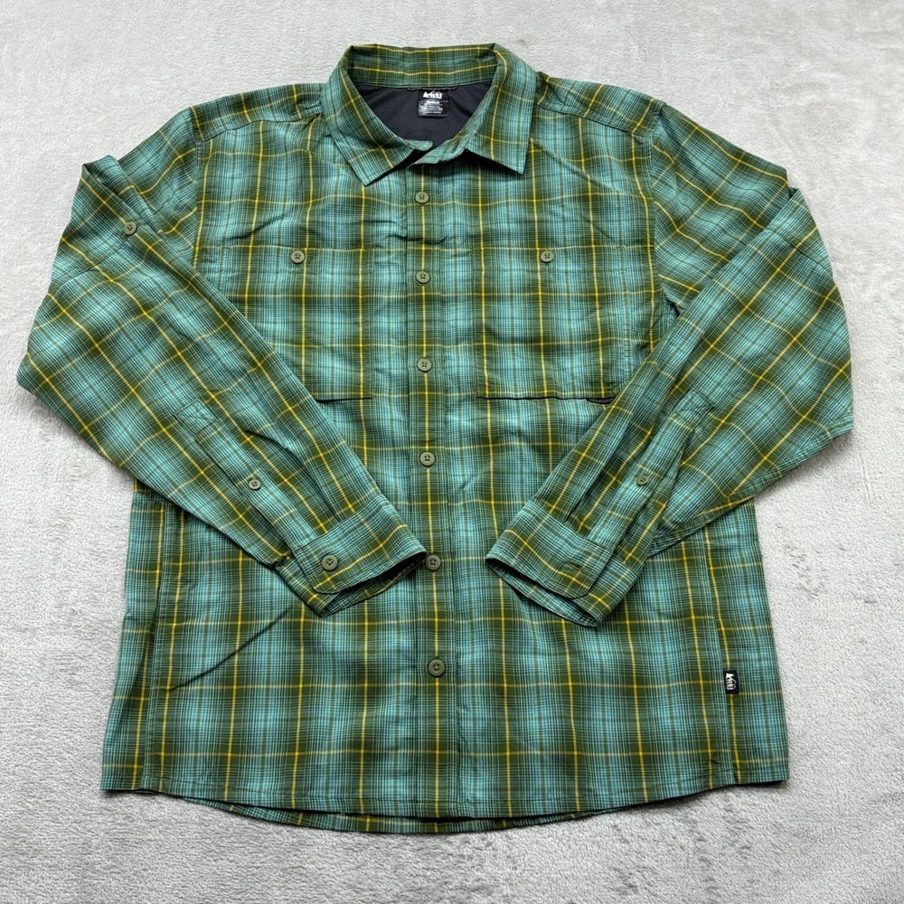 REI Co-op Button Down Shirt Mens Medium Green Plaid Long Sleeve Hiking Utility